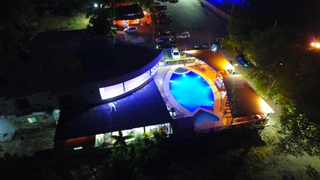 Hotel El Barco Compostela de Azua المظهر الخارجي الصورة